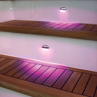 LUCI DI CORTESIA A LED - LUCE RGB